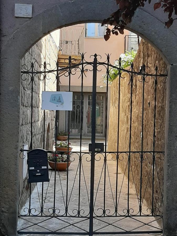 Al22 Di Piazza Del Gesu Hotel Viterbo Exterior foto