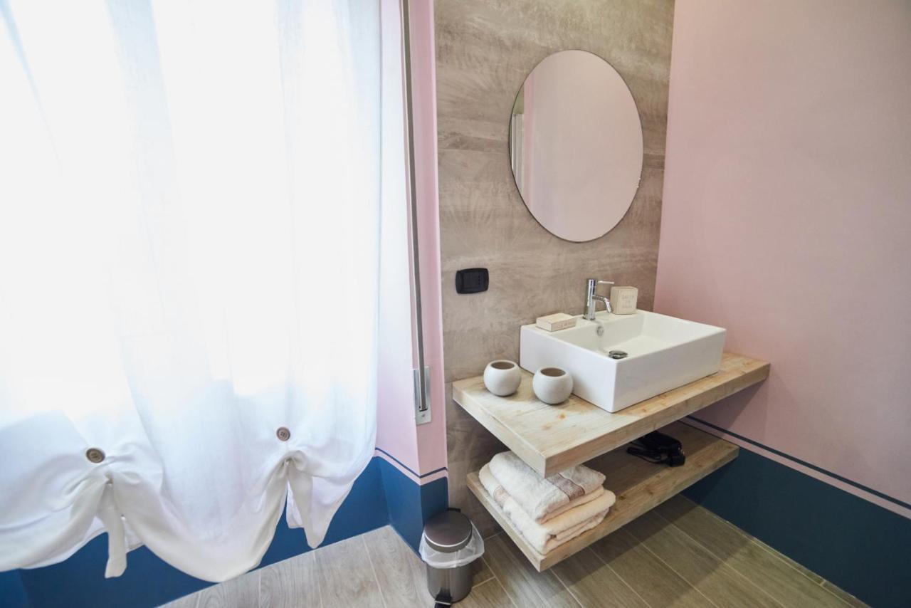 Al22 Di Piazza Del Gesu Hotel Viterbo Exterior foto