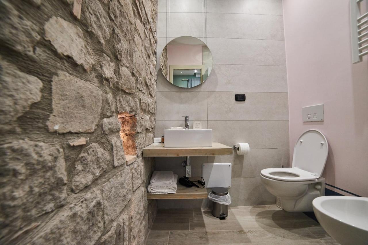Al22 Di Piazza Del Gesu Hotel Viterbo Exterior foto